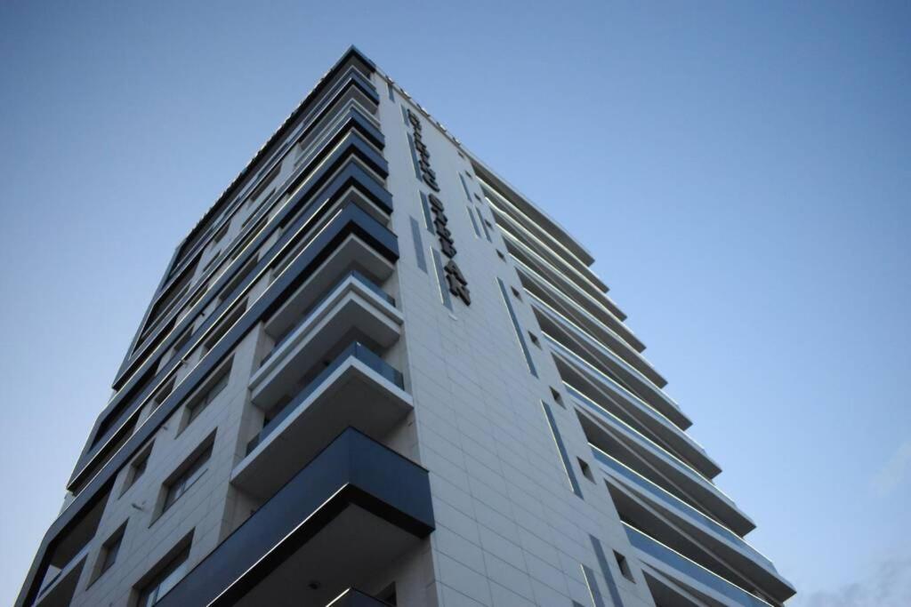 Apartment By The Lake With A View Mamaia Eksteriør billede