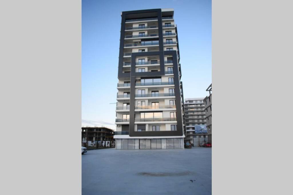 Apartment By The Lake With A View Mamaia Eksteriør billede